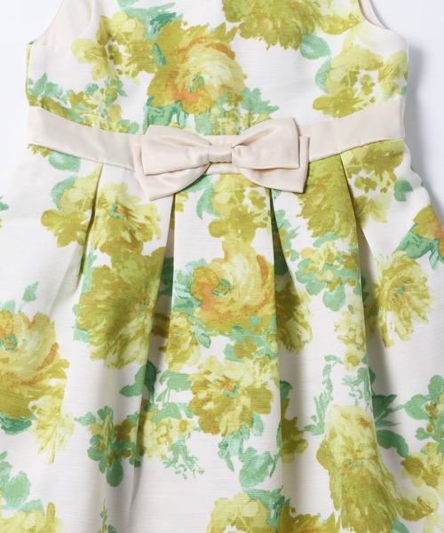 KP（ケーピー）の「スラブグログラン花プリントのジャンパースカート（スーツスカート・キッズ・イエロー/ネイビー・120cm/130cm）」の3枚目の写真
