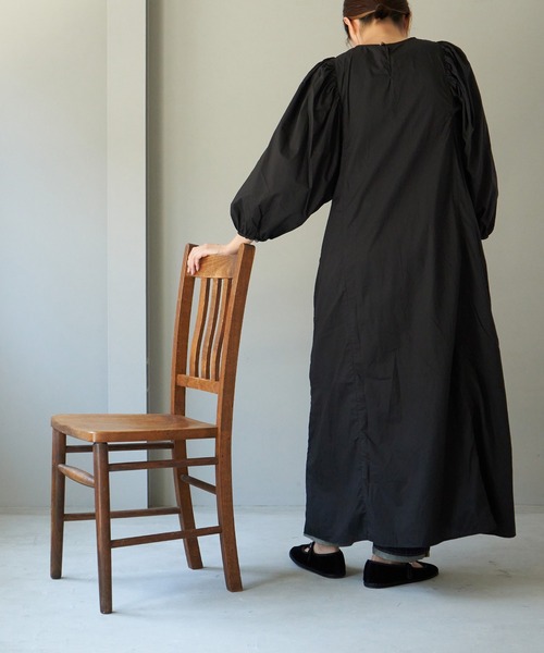 note et silence (ノートエシロンス)の「【 AMB100貨 】シルキータイプライター ギャザースリーブワンピース(ワンピース・レディース・カーキ/ブラック/その他1/その他2・FREE)」の14枚目の写真