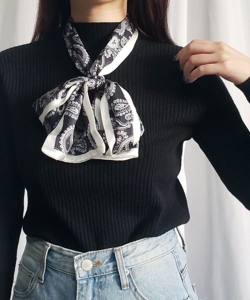 me+em select（ミームセレクト）の「※【 9色展開 】シルクタッチペイズリーロングスカーフ（バンダナ/スカーフ・レディース・アイボリー/ブラック/ブラウン/ネイビー/レッド/イエロー/ベージュ/ブルー/ホワイト・FREE）」の16枚目の写真