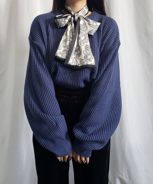 me+em select（ミームセレクト）の「※【 9色展開 】シルクタッチペイズリーロングスカーフ（バンダナ/スカーフ・レディース・アイボリー/ブラック/ブラウン/ネイビー/レッド/イエロー/ベージュ/ブルー/ホワイト・FREE）」の13枚目の写真