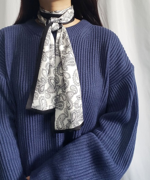 me+em select（ミームセレクト）の「※【 9色展開 】シルクタッチペイズリーロングスカーフ（バンダナ/スカーフ・レディース・アイボリー/ブラック/ブラウン/ネイビー/レッド/イエロー/ベージュ/ブルー/ホワイト・FREE）」の15枚目の写真