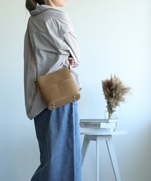 外ポケット付きフェイクレザートートバッグ ポーチ付き (LV)