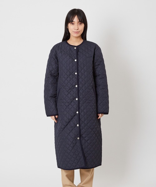 Arnold Palmer（アーノルドパーマー）の「キルティングロングコート（ノーカラーコート・レディース・ネイビー/カーキ・M/L）」の5枚目の写真