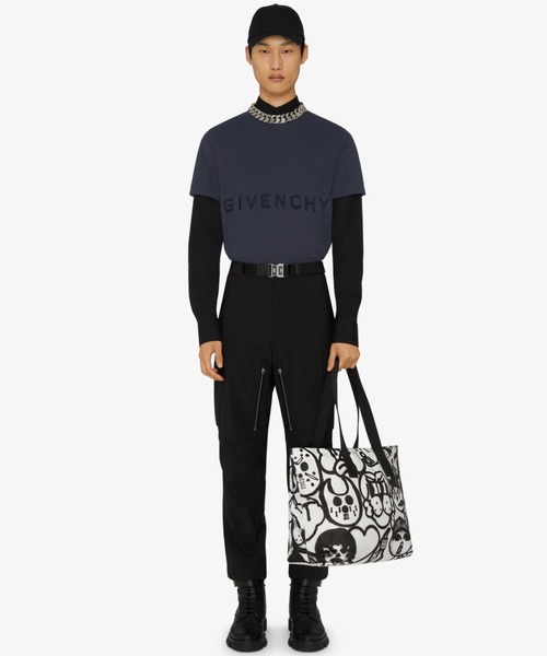 GIVENCHY（ジバンシイ）の「エムブロイダードGIVENCHYスリムフィットTシャツ（Tシャツ/カットソー・メンズ・ダークブルー/ブラック・SMALL/MEDIUM/LARGE/X-SMALL）」の3枚目の写真