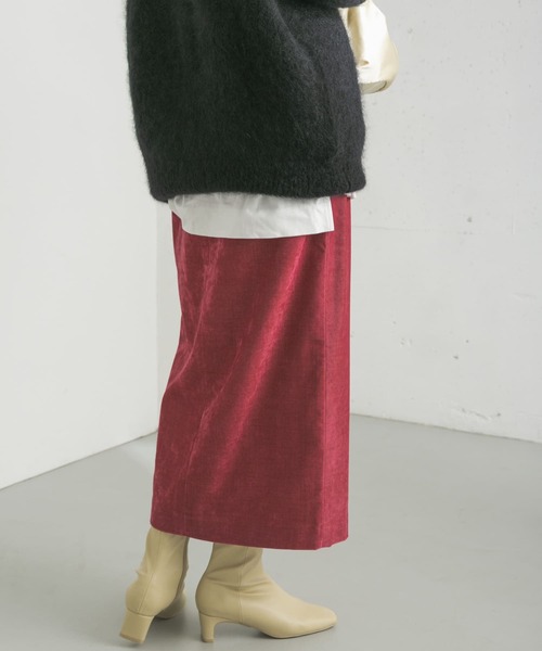 URBAN RESEARCH(アーバンリサーチ)の「ベロアタイトスカート(スカート・レディース・ブラウン/ブルー/ピンク・38/36)」の8枚目の写真