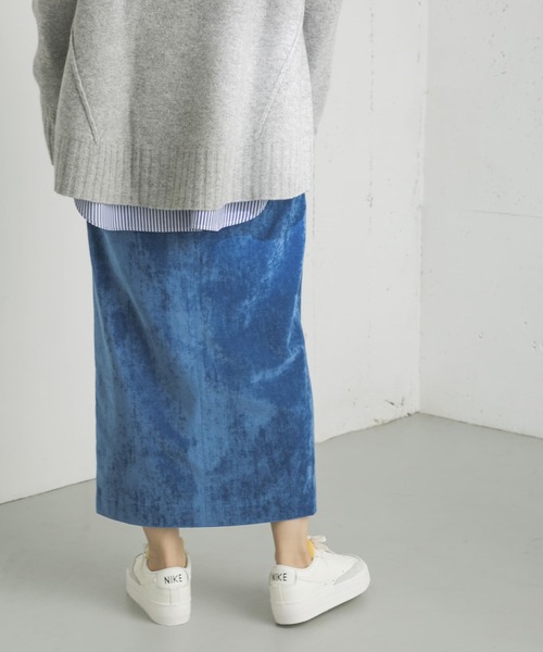 URBAN RESEARCH(アーバンリサーチ)の「ベロアタイトスカート(スカート・レディース・ブラウン/ブルー/ピンク・38/36)」の10枚目の写真