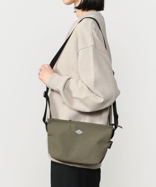 DANTON（ダントン）の「DANTON | コーデュラナイロン ショルダーバッグ CDR（ショルダーバッグ・レディース・グレイッシュベージュ/ダークグレー/ブラック・ONE SIZE）」の16枚目の写真