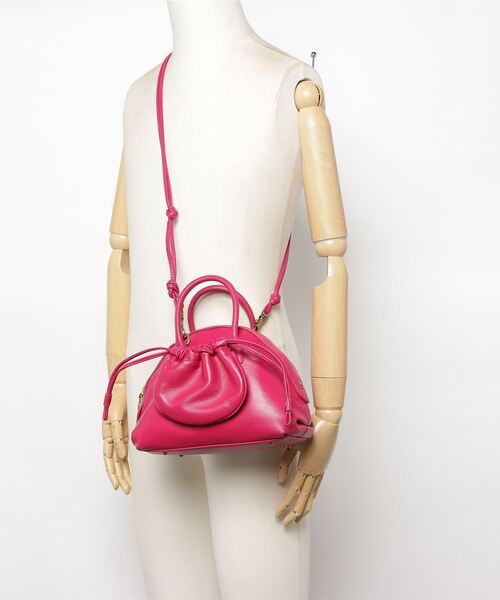 TOFF&LOADSTONE(トフアンドロードストーン)の「デュアル ショルダーストラップ付き(ショルダーバッグ・レディース・ホワイト/ブラック/ライトグリーン/ピンク系/パープル・FREE)」の17枚目の写真