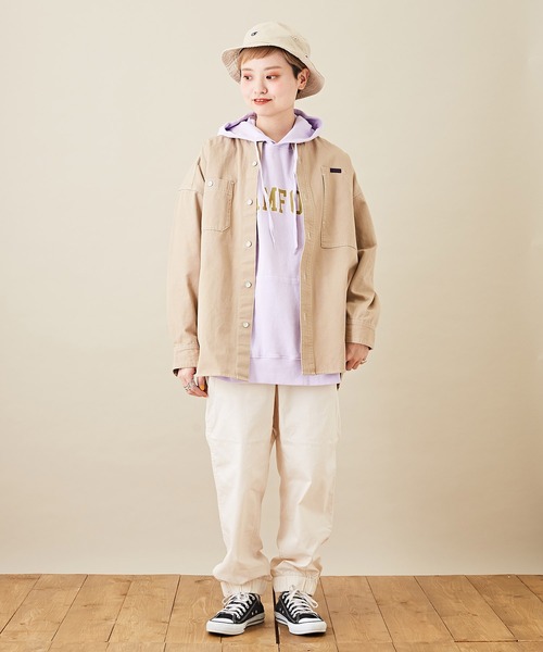 CUBE SUGAR(キューブシュガー)の「空紡糸ミニ裏毛ピグメント染プルオーバーロゴパーカー(パーカー・レディース・イエロー/ブルー/モカ/ラベンダー・M)」の13枚目の写真