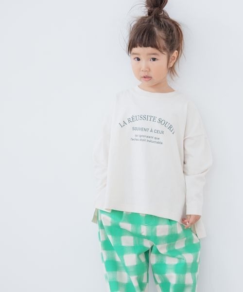 LOWRYS FARM(ローリーズファーム)の「ロゴTEELS 264241(Tシャツ/カットソー・キッズ・アイボリー/オフホワイト/ピンク・110cm/120cm/130cm/140cm/150cm)」の2枚目の写真