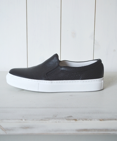 SHIPS for women（シップスフォーウィメン）の「★★nacer de pie:パンチングレザースリッポン◇（スニーカー・レディース・ホワイト/ブラック・35/38/36/37）」の5枚目の写真