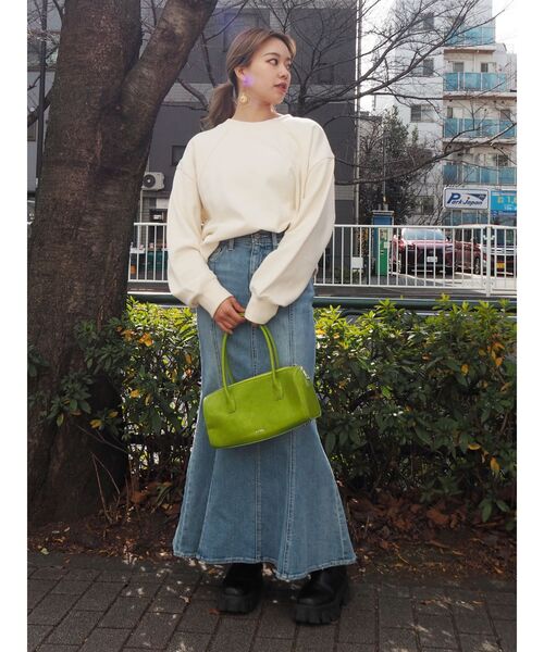 EVRIS（エヴリス）の「SUNNYラグランスウェットプルオーバー【セットアップ着用可能】（スウェット・レディース・グリーン/ブラック/アイボリー・FREE）」の7枚目の写真