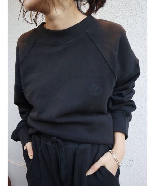 EVRIS（エヴリス）の「SUNNYラグランスウェットプルオーバー【セットアップ着用可能】（スウェット・レディース・グリーン/ブラック/アイボリー・FREE）」の22枚目の写真