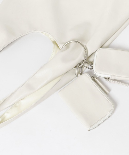 URBAN RESEARCH Sonny Label（アーバンリサーチサニーレーベル）の「ミニウォレット付きトライアングルバッグ（ショルダーバッグ・レディース・ブラック/オフホワイト/ブルー・ONE）」の19枚目の写真