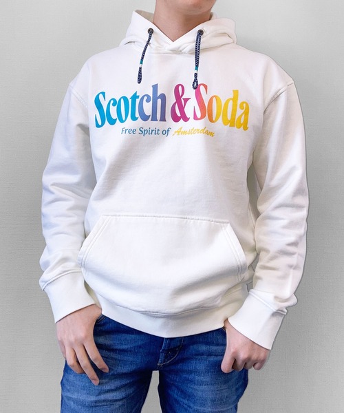 SCOTCH&SODA(スコッチアンドソーダ)の「プリント フーディ【166535】(パーカー・メンズ・ピンク/グリーン/イエロー/ホワイト・LARGE/SMALL/MEDIUM)」の2枚目の写真