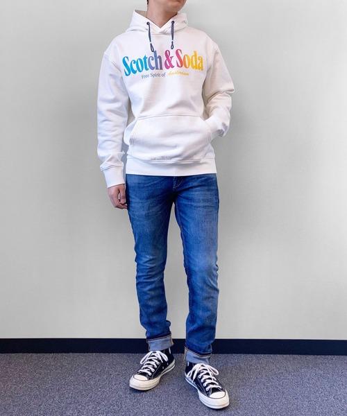 SCOTCH&SODA(スコッチアンドソーダ)の「プリント フーディ【166535】(パーカー・メンズ・ピンク/グリーン/イエロー/ホワイト・LARGE/SMALL/MEDIUM)」の10枚目の写真