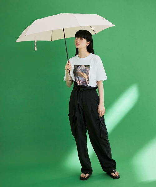 ADAM ET ROPE'（アダムエロペ）の「【サステナブル・晴雨兼用・男女兼用】［U-DAY for ADAM ET ROPE'］ADMERP 折りたたみ傘（折りたたみ傘・レディース・カーキ/キナリ・FREE）」の16枚目の写真