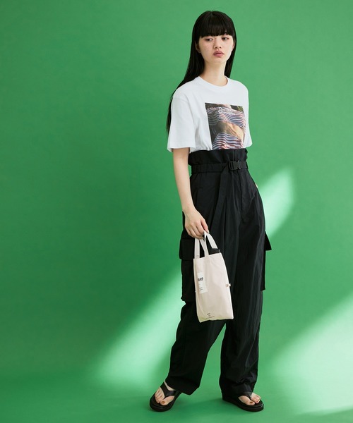 ADAM ET ROPE'（アダムエロペ）の「【サステナブル・晴雨兼用・男女兼用】［U-DAY for ADAM ET ROPE'］ADMERP 折りたたみ傘（折りたたみ傘・レディース・カーキ/キナリ・FREE）」の14枚目の写真