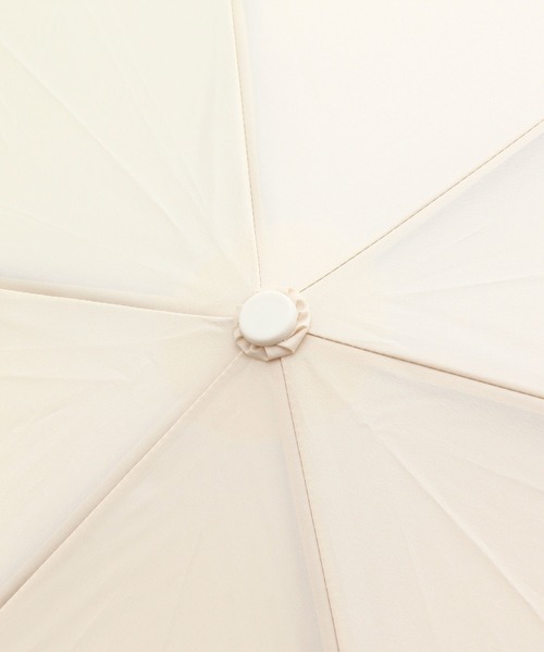 ADAM ET ROPE'（アダムエロペ）の「【サステナブル・晴雨兼用・男女兼用】［U-DAY for ADAM ET ROPE'］ADMERP 折りたたみ傘（折りたたみ傘・レディース・カーキ/キナリ・FREE）」の10枚目の写真