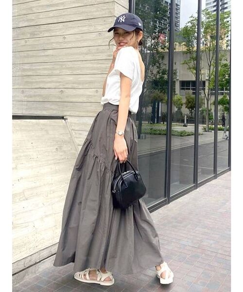 Ungrid(アングリッド)の「バックオープンTee(Tシャツ/カットソー・レディース・ブラック/オフホワイト/ピンク/オレンジ・FREE)」の19枚目の写真