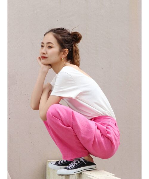 Ungrid(アングリッド)の「バックオープンTee(Tシャツ/カットソー・レディース・ブラック/オフホワイト/ピンク/オレンジ・FREE)」の16枚目の写真