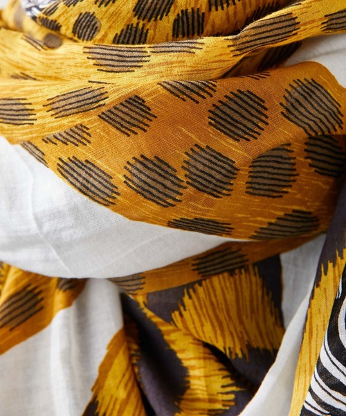 ear PAPILLONNER（イアパピヨネ）の「【INOUI Editions（イヌイエディションズ）】アニマルトリオ柄ストール（ストール/ショール・レディース・ホワイト/サックスブルー/グリーン・FREE）」の13枚目の写真