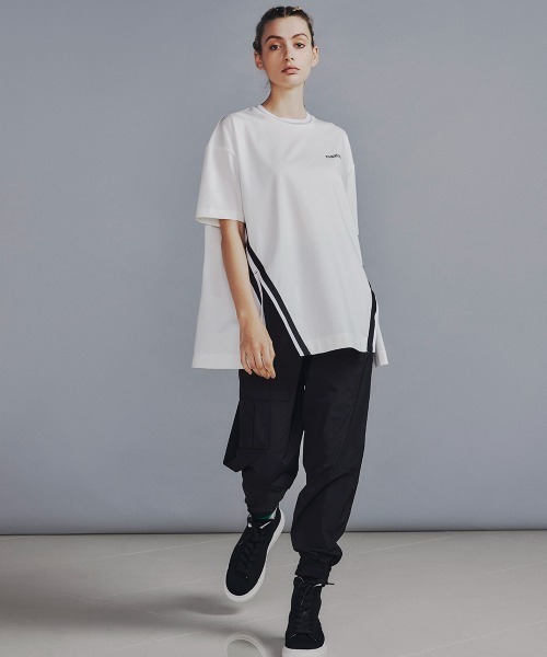 ESSENTIAL(エッセンシャル)の「ハイストレッチトップス(Tシャツ/カットソー・レディース・ブラック/ベージュ/オフホワイト・FREE)」の16枚目の写真