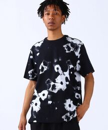 フラワープリントコンフォートTシャツ