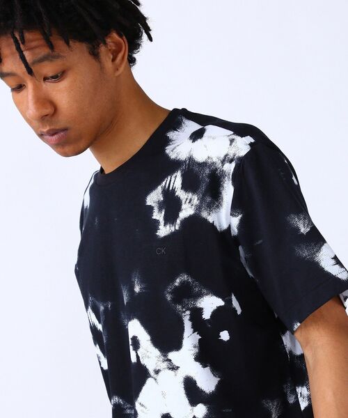 【 】CK Jeans フラワープリントTシャツ◆送料無料◆ ウィメンズ | Tシャツ | カルバン クライン 公式オンライン