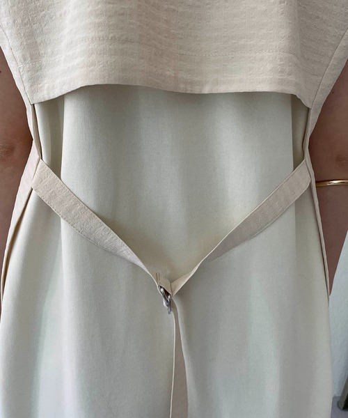 CAPRICIEUX LE'MAGE（カプリシューレマージュ）の「〈WEB限定〉バックオープンベスト（ベスト・レディース・ブラック/ホワイト系その他・FREE）」の4枚目の写真