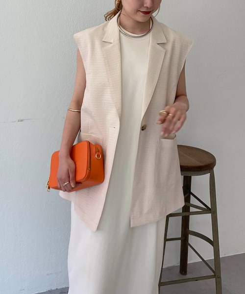 CAPRICIEUX LE'MAGE（カプリシューレマージュ）の「〈WEB限定〉バックオープンベスト（ベスト・レディース・ブラック/ホワイト系その他・FREE）」の12枚目の写真