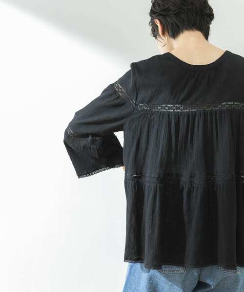 URBAN RESEARCH（アーバンリサーチ）の「前後2WAY楊柳ティアードブラウス（シャツ/ブラウス・レディース・オフホワイト/ブラック・FREE）」の8枚目の写真