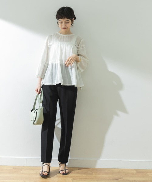 URBAN RESEARCH（アーバンリサーチ）の「前後2WAY楊柳ティアードブラウス（シャツ/ブラウス・レディース・オフホワイト/ブラック・FREE）」の21枚目の写真