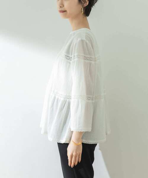 URBAN RESEARCH（アーバンリサーチ）の「前後2WAY楊柳ティアードブラウス（シャツ/ブラウス・レディース・オフホワイト/ブラック・FREE）」の16枚目の写真