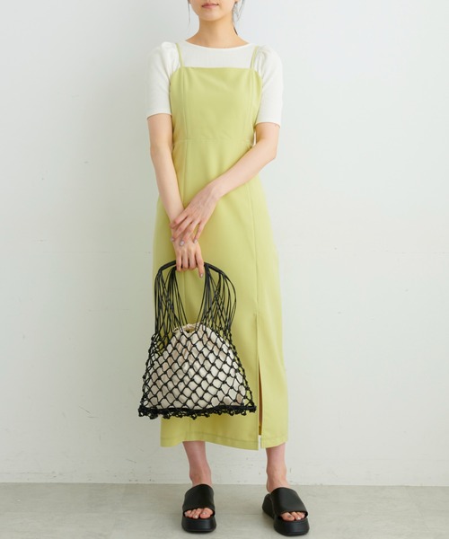 FREE'S MART（フリーズマート）の「フロントスリットキャミワンピース（ワンピース・レディース・ブラック/ベージュ/イエロー・SMALL/MEDIUM）」の11枚目の写真