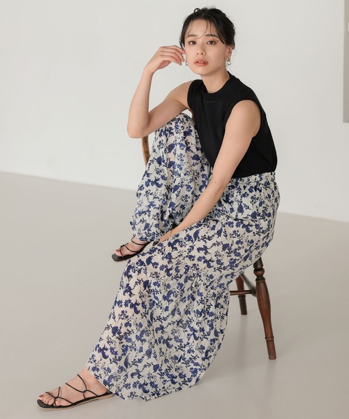 KOBE LETTUCE(コウベレタス)の「花柄サイド切り替えワイドパンツ(その他パンツ・レディース・ブラック×ホワイト/ホワイト×ブルー・FREE)」の7枚目の写真