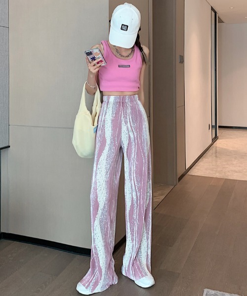 .KOM(ドットコム)の「A'GEM/9 × .kom『.kom/ドットケーオーエム』マルチカラー パターン グラデーション リラックス イージーパンツ(その他パンツ・レディース・A/B/C/D/E・S)」の6枚目の写真