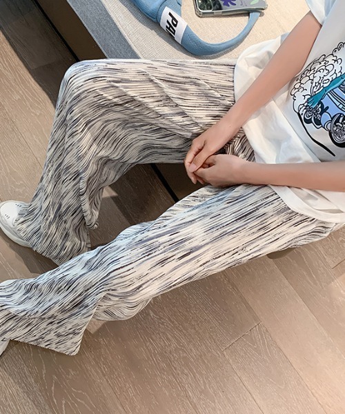 .KOM(ドットコム)の「A'GEM/9 × .kom『.kom/ドットケーオーエム』マルチカラー パターン グラデーション リラックス イージーパンツ(その他パンツ・レディース・A/B/C/D/E・S)」の16枚目の写真