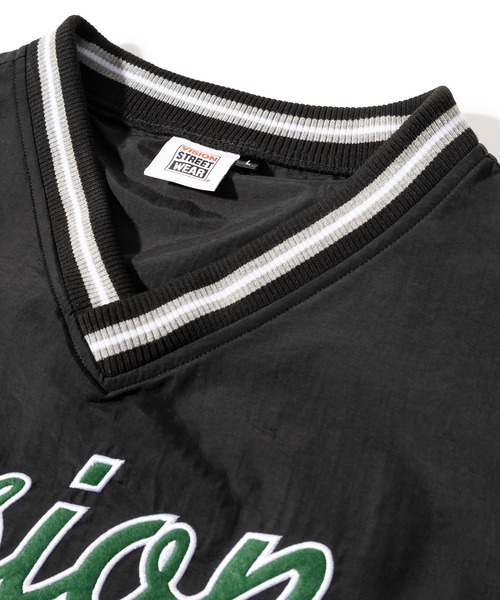 VISION STREET WEAR（ヴィジョンストリートウェア）の「【VISION STREET WEAR／ヴィジョンストリートウェア】リブラインナイロンプルオーバー/スタジアムロゴ/刺繍/ビッグシルエット（ナイロンジャケット・レディース・ブラック/ネイビー/グリーン/マスタード・M/L/XL）」の19枚目の写真