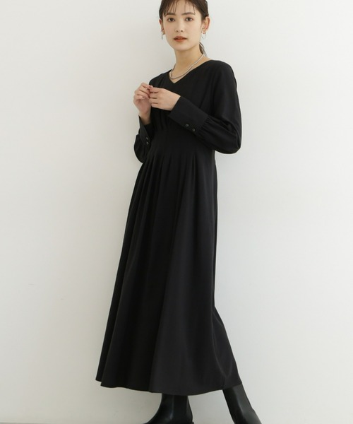 NATURAL BEAUTY BASIC（ナチュラルビューティーベーシック）の「ウエストタックフレアワンピース（ワンピース・レディース・ブラック/ブラウン/オレンジ・SMALL/MEDIUM）」の7枚目の写真