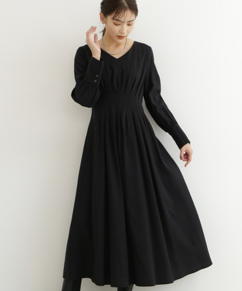 NATURAL BEAUTY BASIC（ナチュラルビューティーベーシック）の「ウエストタックフレアワンピース（ワンピース・レディース・ブラック/ブラウン/オレンジ・SMALL/MEDIUM）」の13枚目の写真
