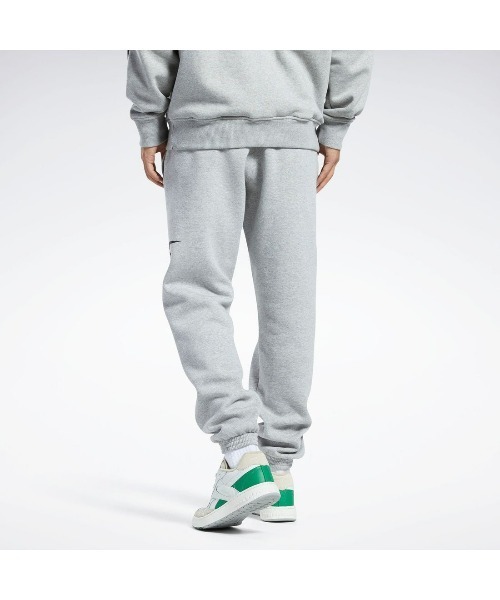 Reebok(リーボック)の「クラシックス ブランド プラウド パンツ / Classics Brand Proud Pants(その他パンツ・メンズ・グリーン/ブラック/ブラック×ホワイト/ヘザーグレー/ネイビー/ホワイト/マルーン・LARGE/SMALL/X-LARGE/MEDIUM/XX-LARGE/XXX-LARGE/X-SMALL)」の9枚目の写真