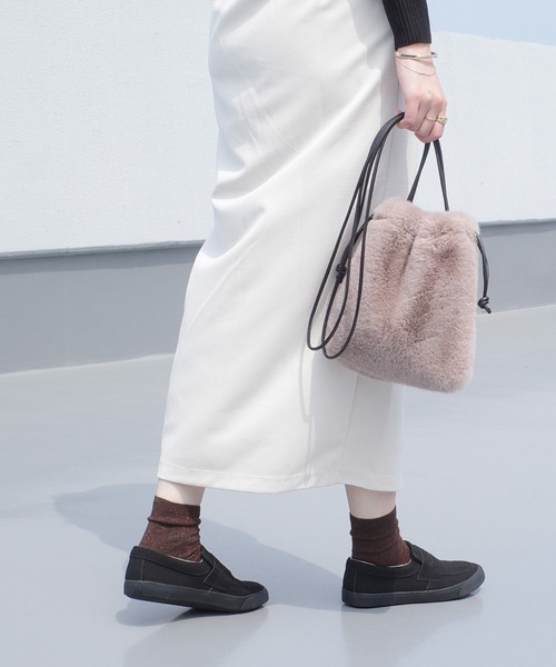 AmiAmi(アミアミ)の「ローファースリッポン(スニーカー・レディース・ブラック/ベージュ・22.5cm/23cm/23.5cm/24cm/24.5cm/25cm)」の13枚目の写真