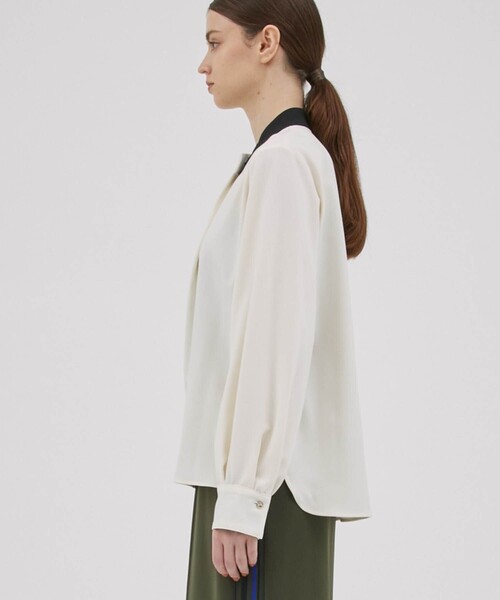 A + TOKYO（エープラストウキョウ）の「バイカラーブラウス（シャツ/ブラウス・レディース・オフホワイト/ピンク/ブラック・2/1）」の5枚目の写真