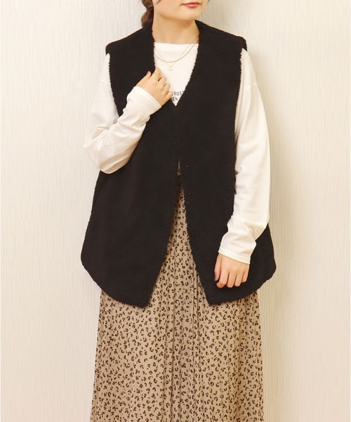 libelle more（リベル モア）の「ボアベスト（ベスト・レディース・ブラック/カーキ/モカ/グレイッシュベージュ・M/L）」の13枚目の写真