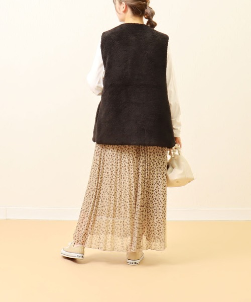 libelle more（リベル モア）の「ボアベスト（ベスト・レディース・ブラック/カーキ/モカ/グレイッシュベージュ・M/L）」の11枚目の写真