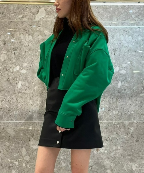 LE CIEL BLEU（ルシェルブルー）の「クロップドスウェットボタンシャツ / Cropped Sweat Button Shirt（シャツ/ブラウス・レディース・グリーン/チャコールグレー・36）」の2枚目の写真