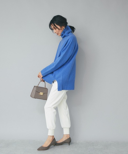 RIVE DROITE（リヴドロワ）の「大人のリラックス感を演出/裾リブジョガーパンツ（その他パンツ・レディース・オフホワイト/ブラック・36/38）」の4枚目の写真