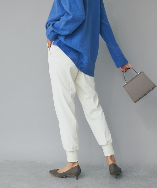 RIVE DROITE（リヴドロワ）の「大人のリラックス感を演出/裾リブジョガーパンツ（その他パンツ・レディース・オフホワイト/ブラック・36/38）」の8枚目の写真
