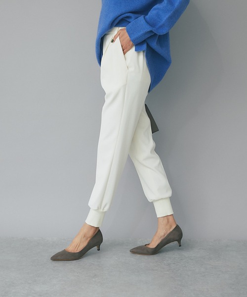 RIVE DROITE（リヴドロワ）の「大人のリラックス感を演出/裾リブジョガーパンツ（その他パンツ・レディース・オフホワイト/ブラック・36/38）」の7枚目の写真